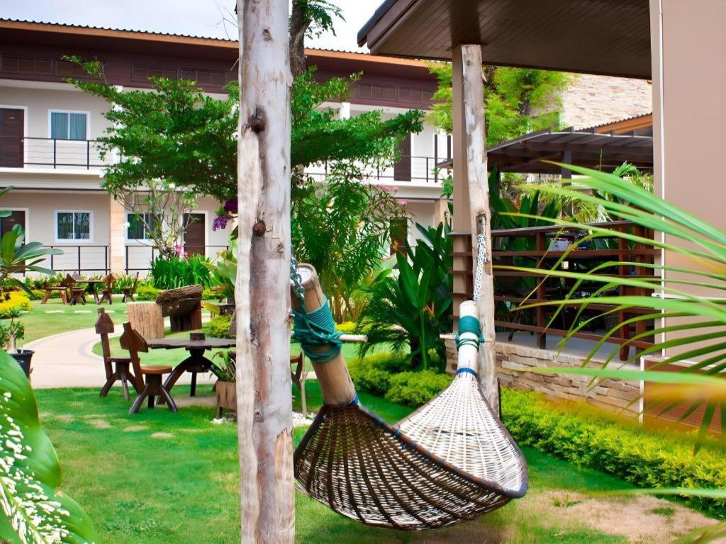 The Park Nangrong Resort Ngoại thất bức ảnh