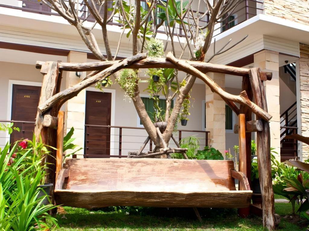 The Park Nangrong Resort Ngoại thất bức ảnh