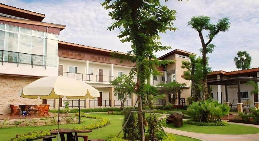 The Park Nangrong Resort Ngoại thất bức ảnh